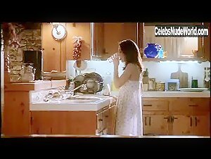 Lindsay Sloane Sexy scene in Seven Girlfriends (1999) 2