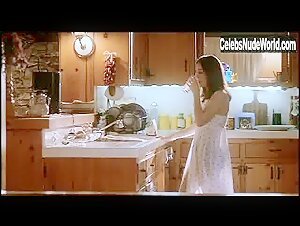 Lindsay Sloane Sexy scene in Seven Girlfriends (1999) 6