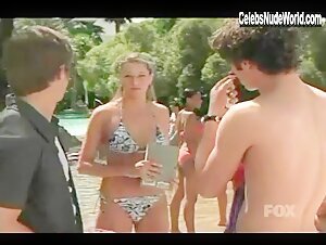 Kristen Renton bikini, Sexy scene in The O.C. (2003-2006) 4