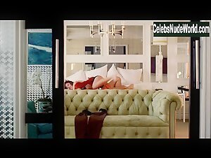 Lindsay Sloane Sexy, underwear scene in Entourage (2004-2011) 10