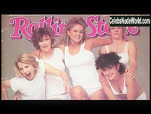 Jane Wiedlin, Belinda Carlisle, Kathy Valentine Sexy, underwear scene in The Go-Go's (2020) 15