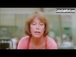 Mary Tyler Moore Sexy scene in Just Between Friends (1986)