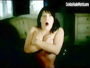 Marla Sokoloff Sexy scene in Desperate Housewives (2004-2011) 6