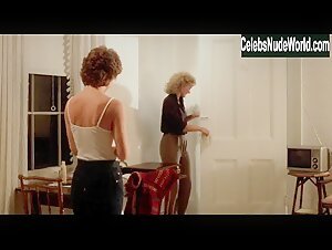 Mary Kay Place Lingerie , Sexy Dress scene in The Big Chill (1983) 9