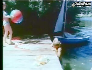 Glynnis O'Connor Sexy, bikini scene in The Boy in the Plastic Bubble (1976) 1