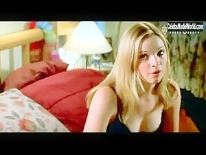 Maggie Lawson Sexy, underwear scene in Winter Break (2003) 17