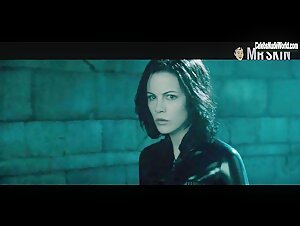 Kaja Gjesdal Sexy scene in Underworld: Evolution (2006) 2