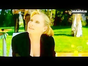 Heather Sossaman Cleavage , Blonde scene in CSI: Miami (2002-2008) 14