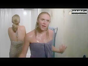 Jennifer Alden butt, Nude scene in Fall Down Dead (2007) 4