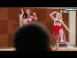 Heather Morris, Dianna Agron, Naya Rivera Sexy scene in Glee (2009-2015) 6