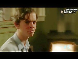 Keegan Connor Tracy Sexy scene in Bates Motel (2014-2017) 6