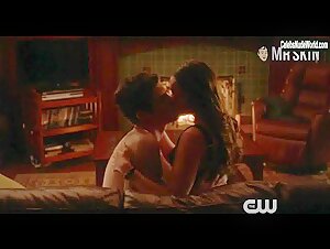 Malese Jow underwear, Sexy scene in The Flash (2014-) 1