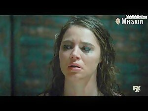Kether Donohue Cleavage , Funny scene in You're the Worst (2014-2019) 1