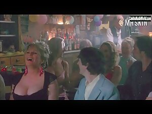Judy Greer, Fiona Hunter Sexy, underwear scene in The Amateurs (2005) 3