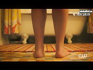 Gina Rodriguez Lingerie , Shower scene in Jane the Virgin (2015-2019) 12