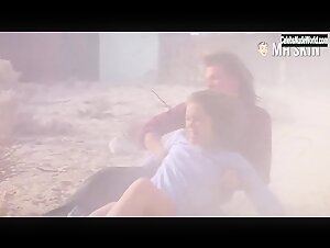 Finn Carter Sexxy,underclothing scene in Tremors (1990) 11