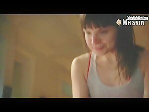 Aisha Dee, Kaija Matiss Sexy, lesbian scene in The Bold Type (2017-2021) 6