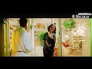 Lynn Whitfield Sexy scene in A Thin Line Between Love & Hate (1996) 9
