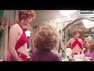 Marilu Henner, Lindsay Crouse Sexy scene in Between the Lines (1977) 12