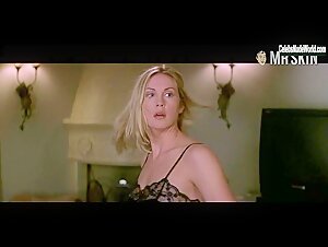 Kelly Rutherford butt, Nude scene in Scream 3 (2000) 13