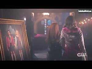 Lili Reinhart, Camila Mendes in Riverdale season 6 (2022) 19