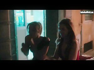 Alison Brie, Aubrey Plaza, Debby Ryan & Tricia Helfer in Spin Me Round [2022] 14