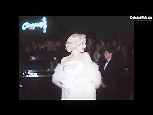 Ana de Armas nude, boobs scene in Blonde (2022) 9