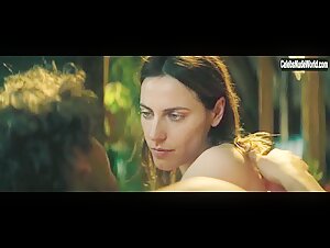 Antje Traue in Konig der Raben (2020) 15