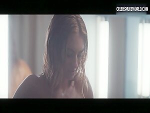 Grace Van Patten breasts, Nude scene in Tell Me Lies (2022) 18