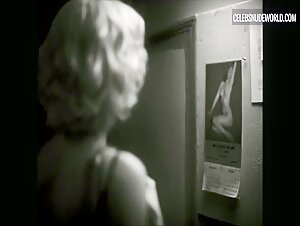 Ana de Armas Nude, sidebutt scene in Blonde (2022)