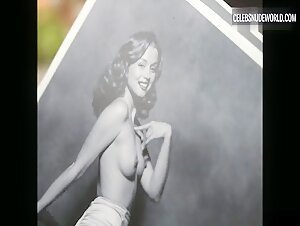 Ana de Armas Nude, underwear scene in Blonde (2022) 4