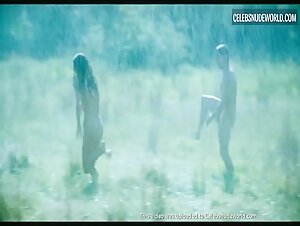 Emma Corrin bush, Nude scene in Lady Chatterley's Lover (2022) 13