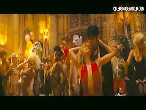 Margot Robbie Dancing, Sexy scene in Babylon (2022) 6