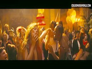 Margot Robbie Dancing, Sexy scene in Babylon (2022) 9
