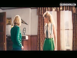 Margot Robbie Pokeys, Set scene in Babylon (2022) 9