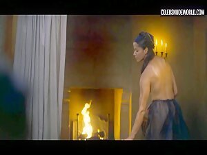 Amrita Acharia fireplace, Nude scene in The Serpent Queen (2022) 1