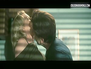 Gretchen Mol oral, Sexy scene in American Gigolo (2022) 6