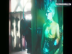 Maisie Williams Sexy, prosthetic scene in Pistol (2022) 12