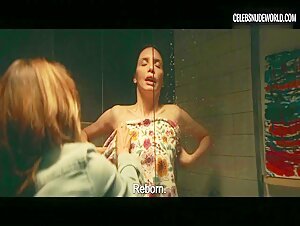 Ilenia Pastorelli Nude, breasts scene in Dark Glasses (2022) 5
