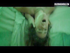 Leigha Sinnott breasts, Nude scene in Romeo & Juliet Killers (2022) 17