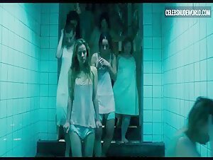 Saskia Rosendahl breasts, Nude scene in Never Look Away (2018) 1