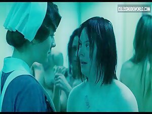 Saskia Rosendahl breasts, Nude scene in Never Look Away (2018) 20