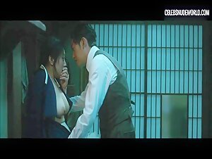 Han Ha-na Nude, breasts scene in The Handmaiden (2016) 6