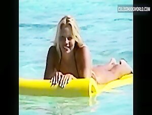 Pamela Anderson Sexy, bikini scene in Pamela, A Love Story (2023) 17