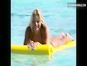 Pamela Anderson Sexy, bikini scene in Pamela, A Love Story (2023) 18