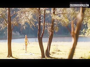 Julia Bersana bikini, Sexy scene in Lawa (2023) 2