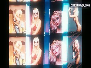 Anna Nicole Smith breasts, underwear scene in Anna Nicole Smith: You Don't Know Me (2023) 6