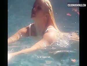 Anna Nicole Smith Sexy, bikini scene in Anna Nicole Smith: You Don't Know Me (2023) 6