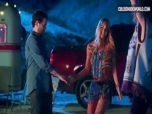 Rachel Pringle Dancing, Night scene in Wedding Swingers (2018) 7