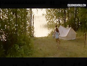 Oona Airola Outdoors, Running scene in Age of Reason (2018) 2